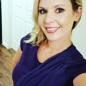 Meet your Posher, Adrienne